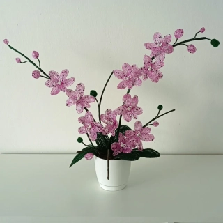 Orchidej z korálků růžová, fialová, černá 